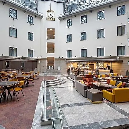 Victoria Hotel 4*